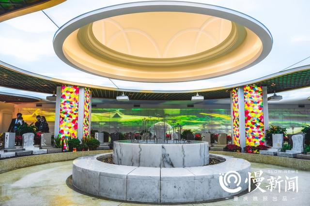 重庆现新型室内陵园：人造天空、山水 由机器人带领扫墓